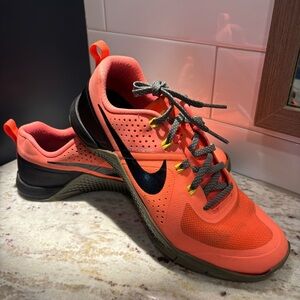 Nike Womens Metcon FlyWire 813101-800 10